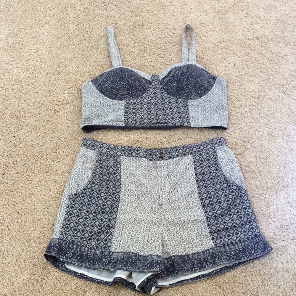 AMERICAN EAGLE L/XL two piece navy combo set